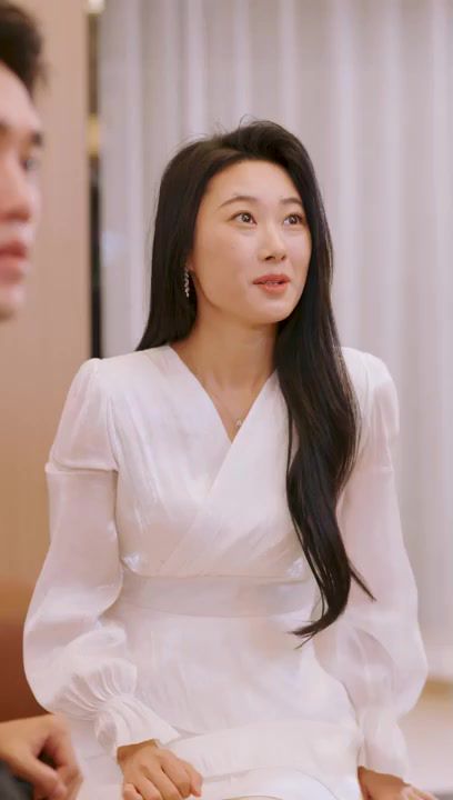 郁总，离婚协议请签收 - 第75集完结_导员演员_德厚移动电影-评影网